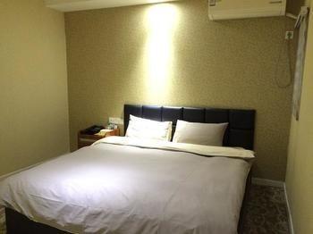 Xo Fashion Theme Hotel Dongying Eksteriør billede
